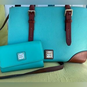 Dooney & Bourke purse and wallet
